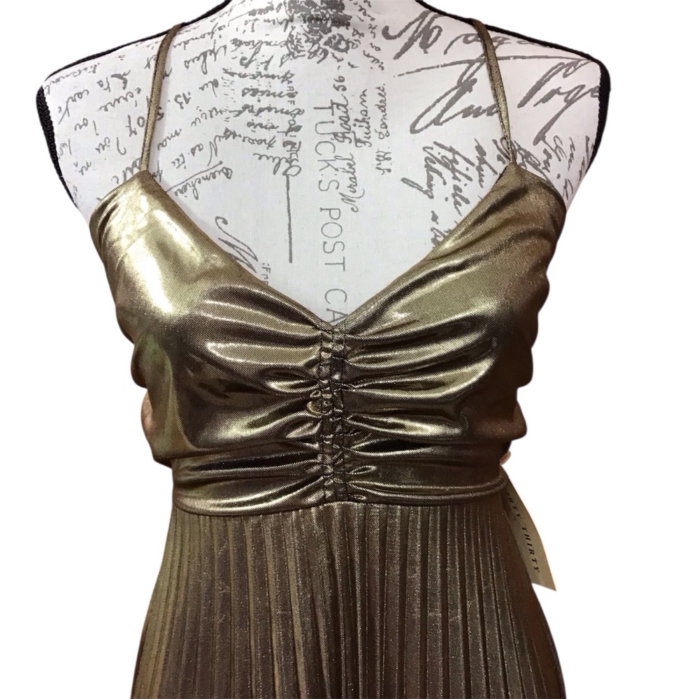 Thirty /Thirty LA Elegant Metallic Gold Pleated Long  Dress . Size M